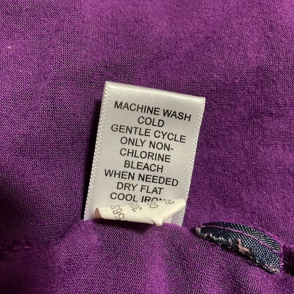 BANANA Republic Top, Medium - Picture 9 of 9